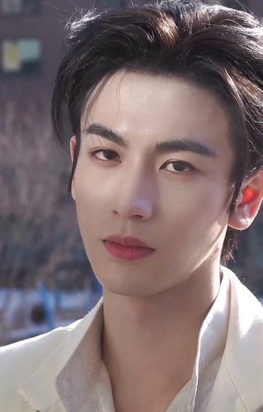 Zhang Linghe — short drama actor