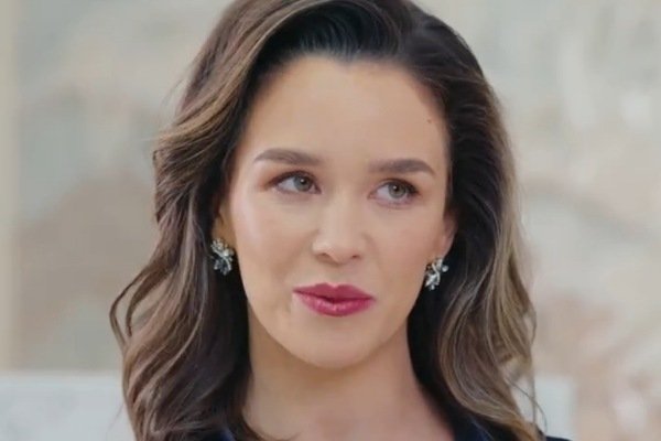 Natalie Parsons — short drama actor